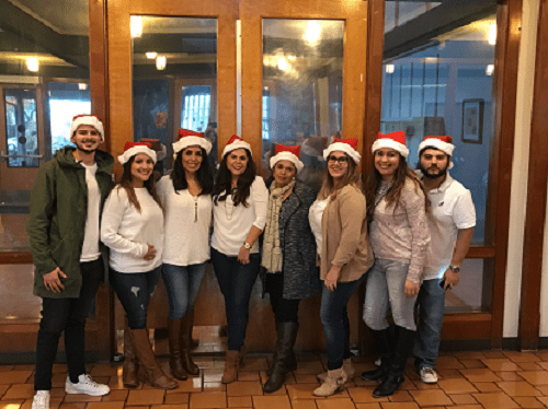 La Familia merry chistmas